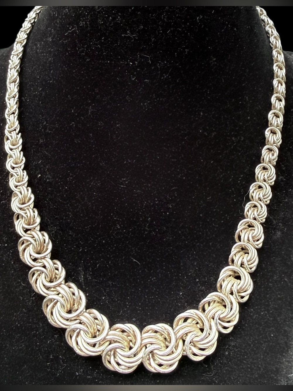 16” VTG Italian Sterling Silver 925 Graduated Rosette Byzantine Chain Necklace